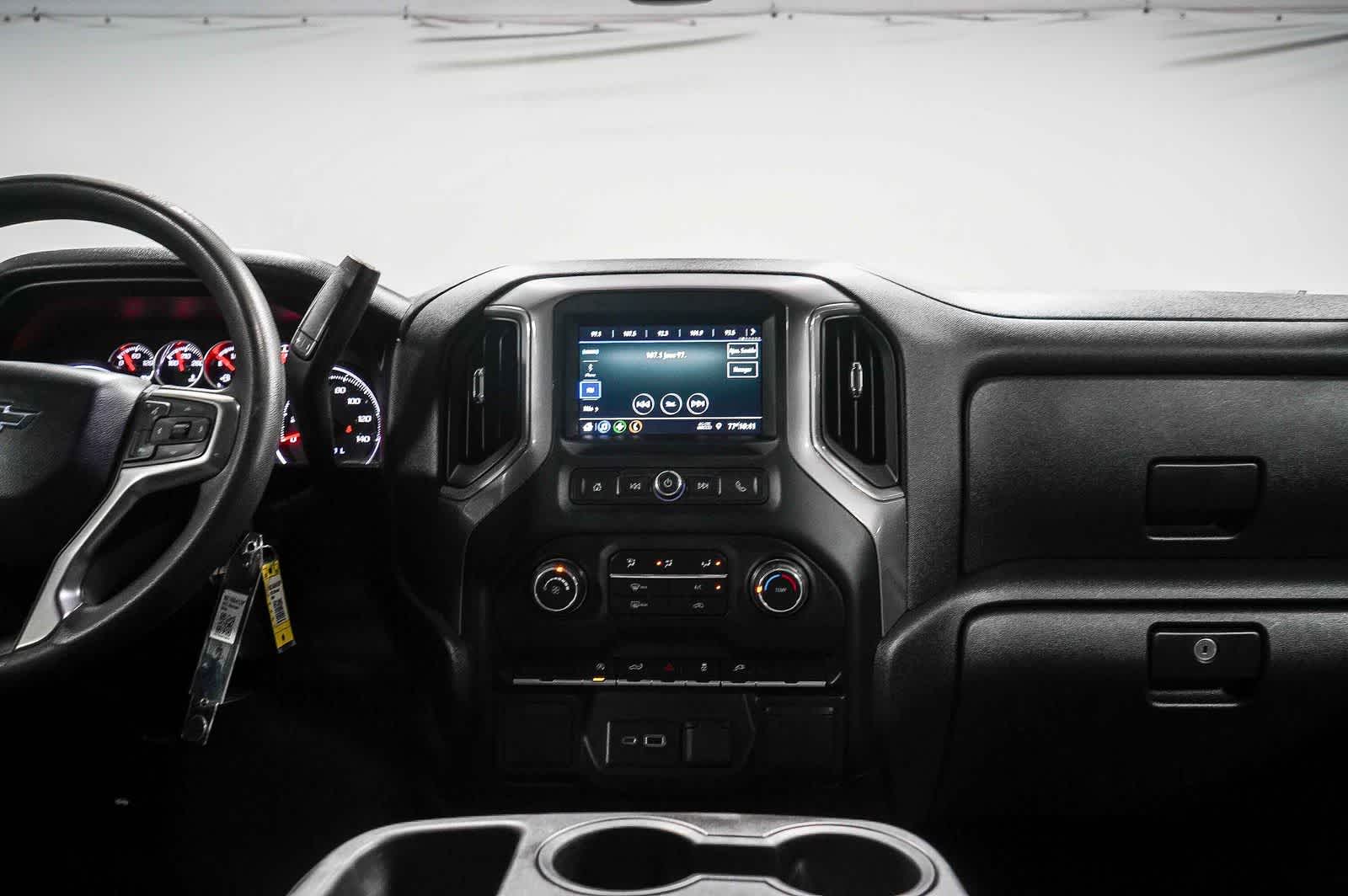 Chevrolet Silverado 1500 LTD Custom 2022