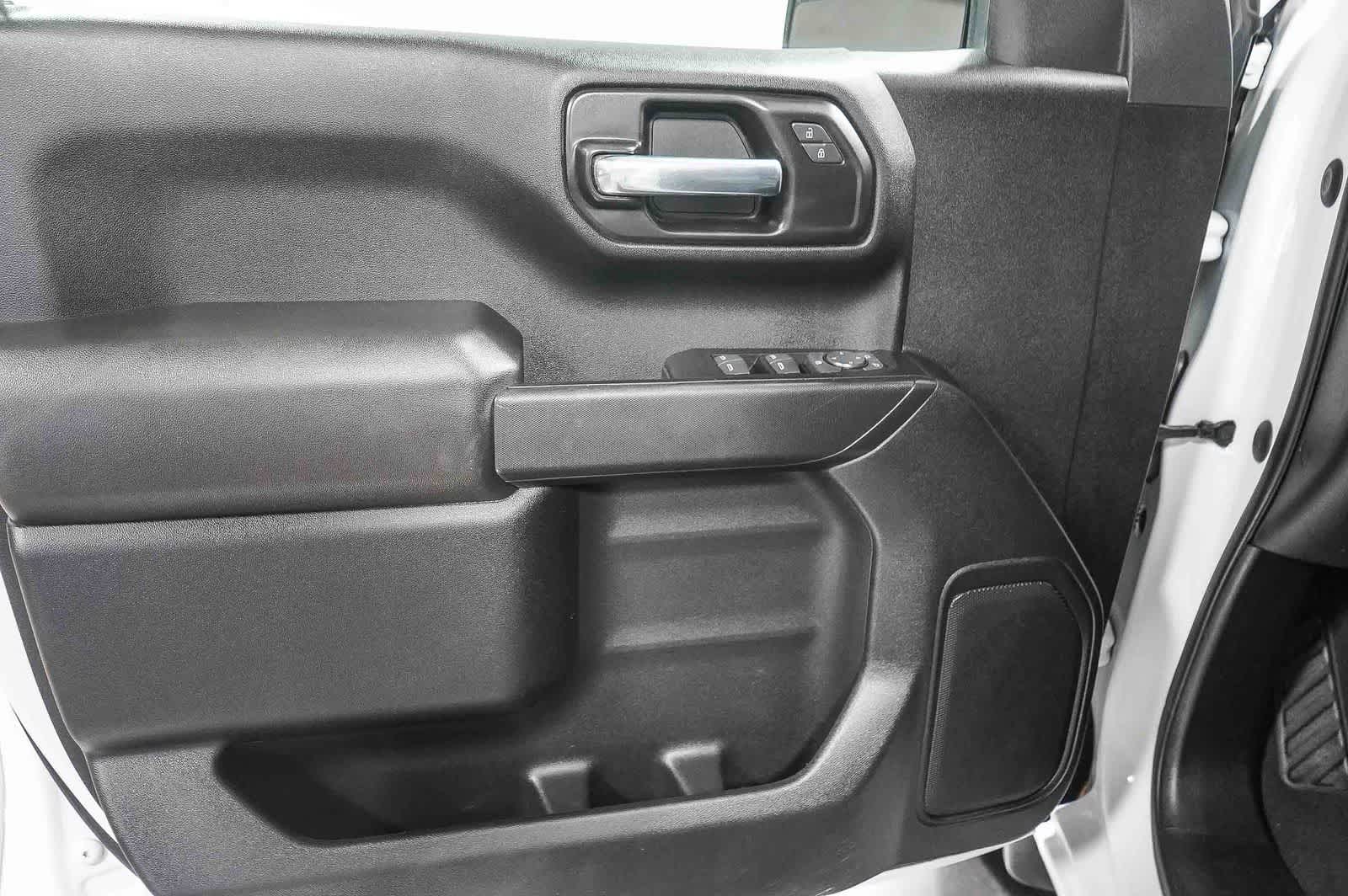 Chevrolet Silverado 1500 LTD Custom 2022