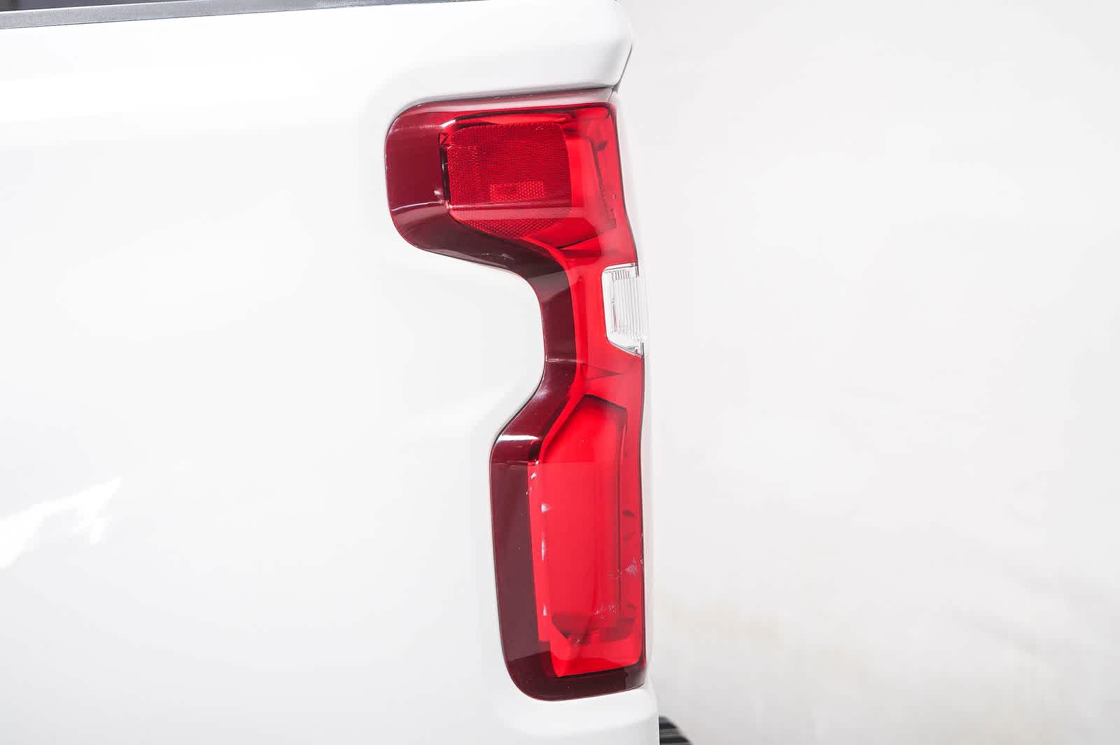 Chevrolet Silverado 1500 LTD Custom 2022