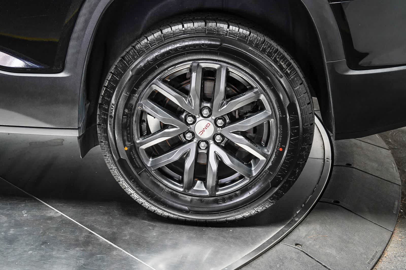 GMC Acadia SLT 2017