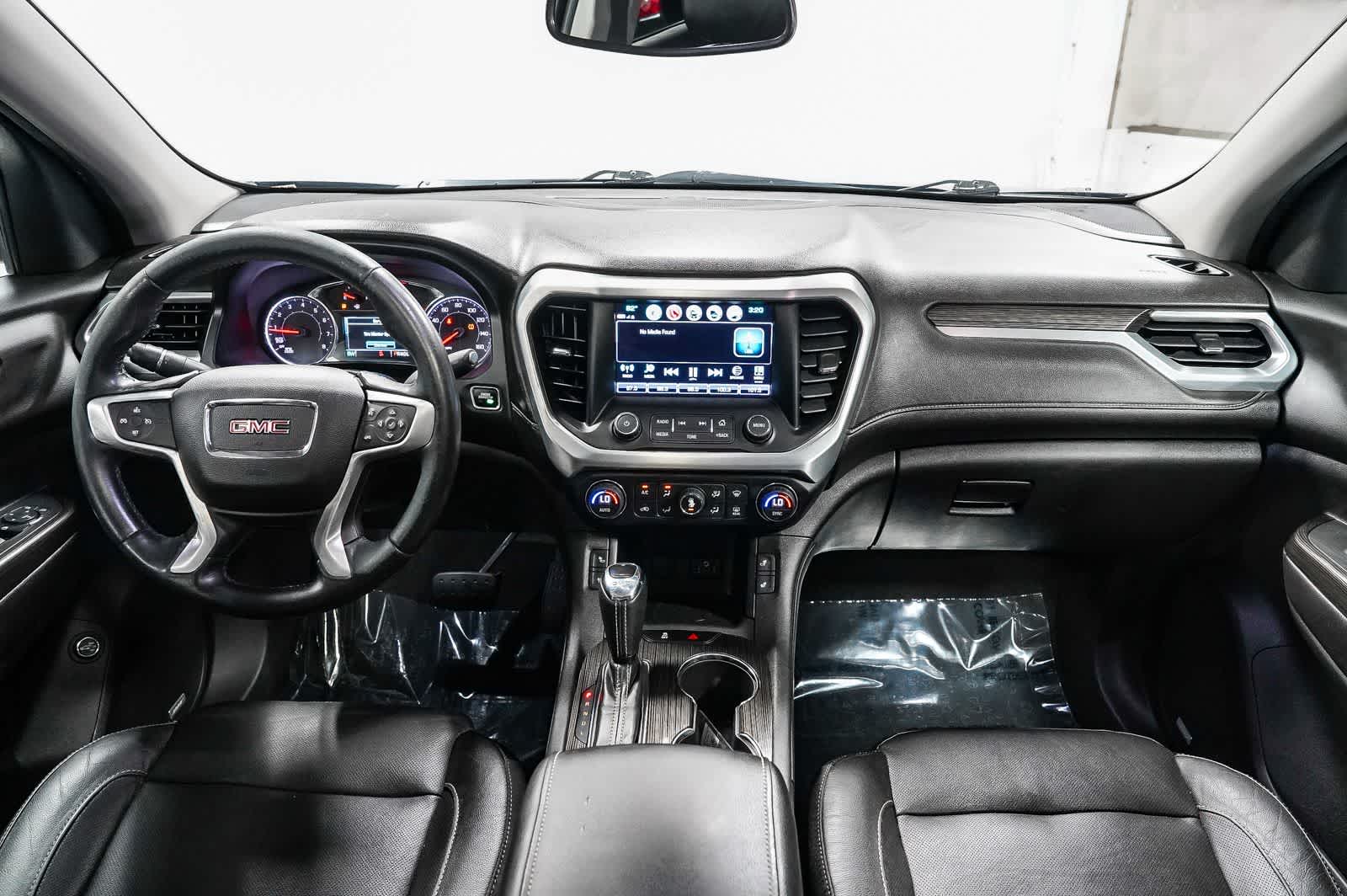 GMC Acadia SLT 2017