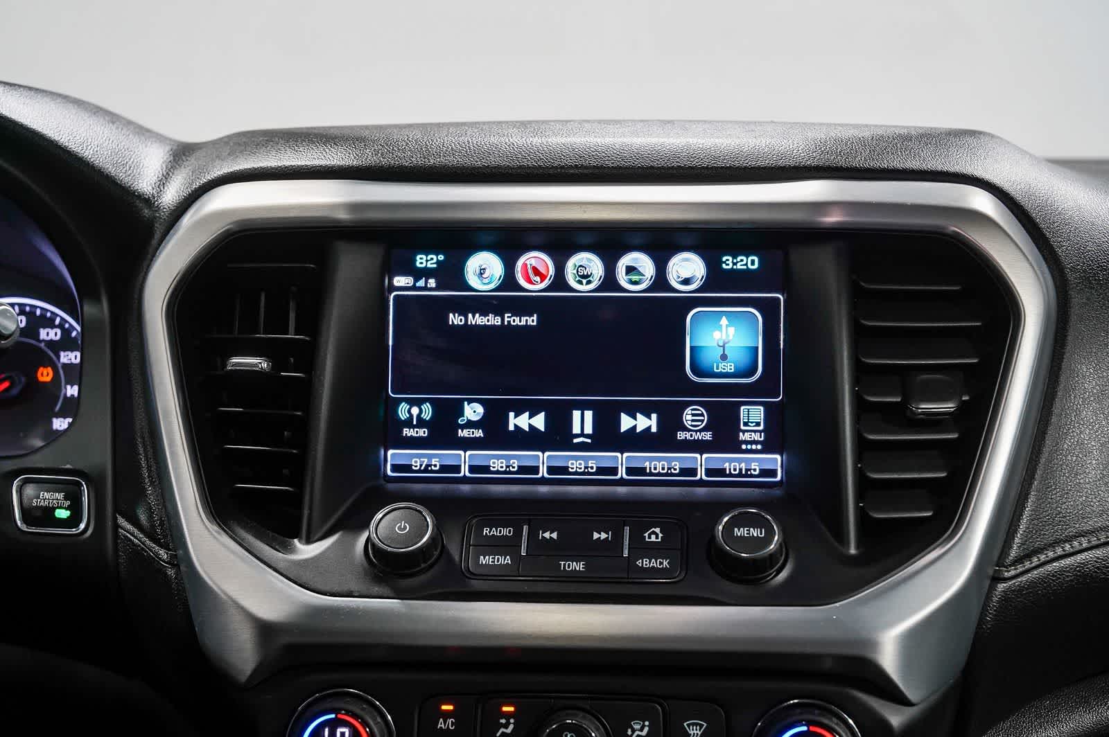 GMC Acadia SLT 2017