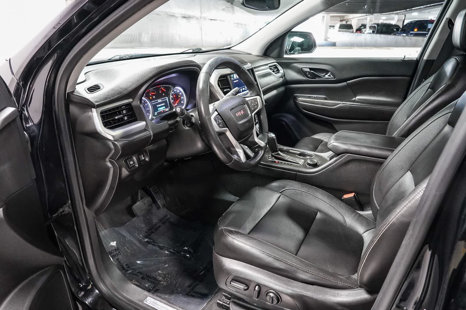 GMC Acadia SLT 2017