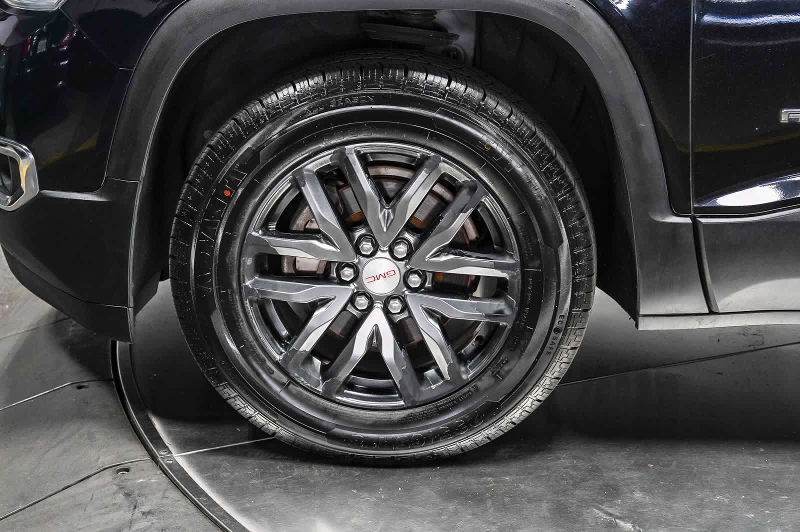 GMC Acadia SLT 2017