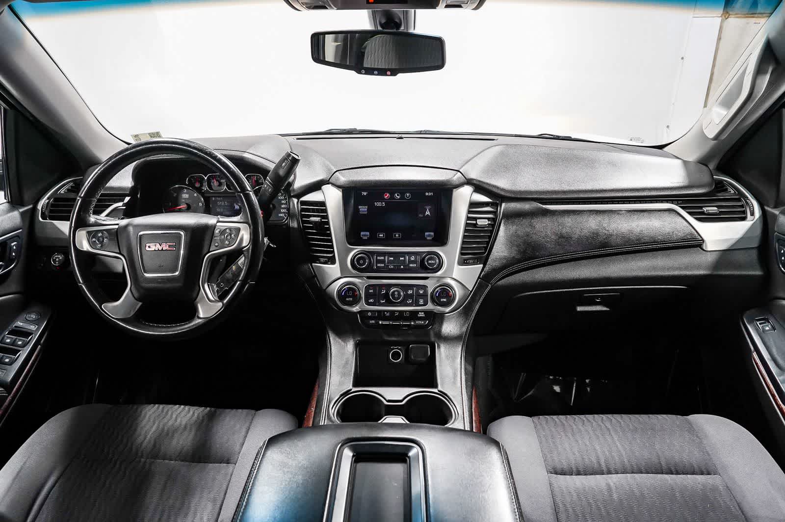 GMC Yukon SLE 2015