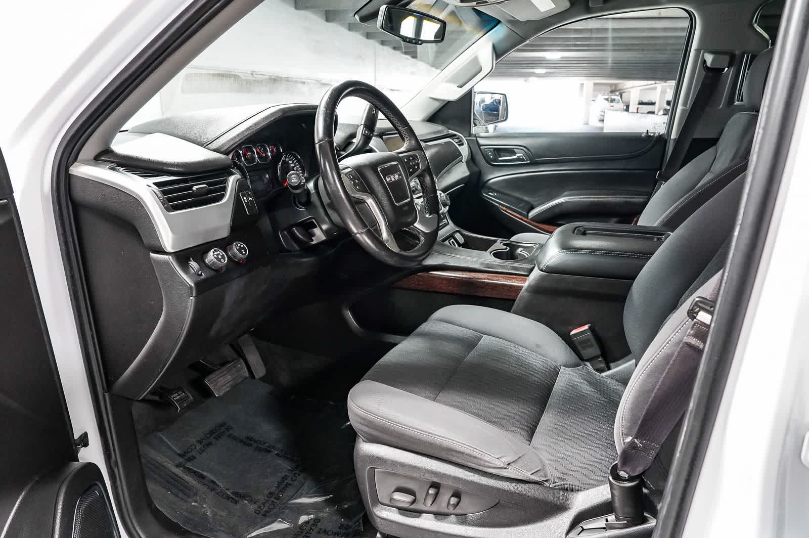 GMC Yukon SLE 2015