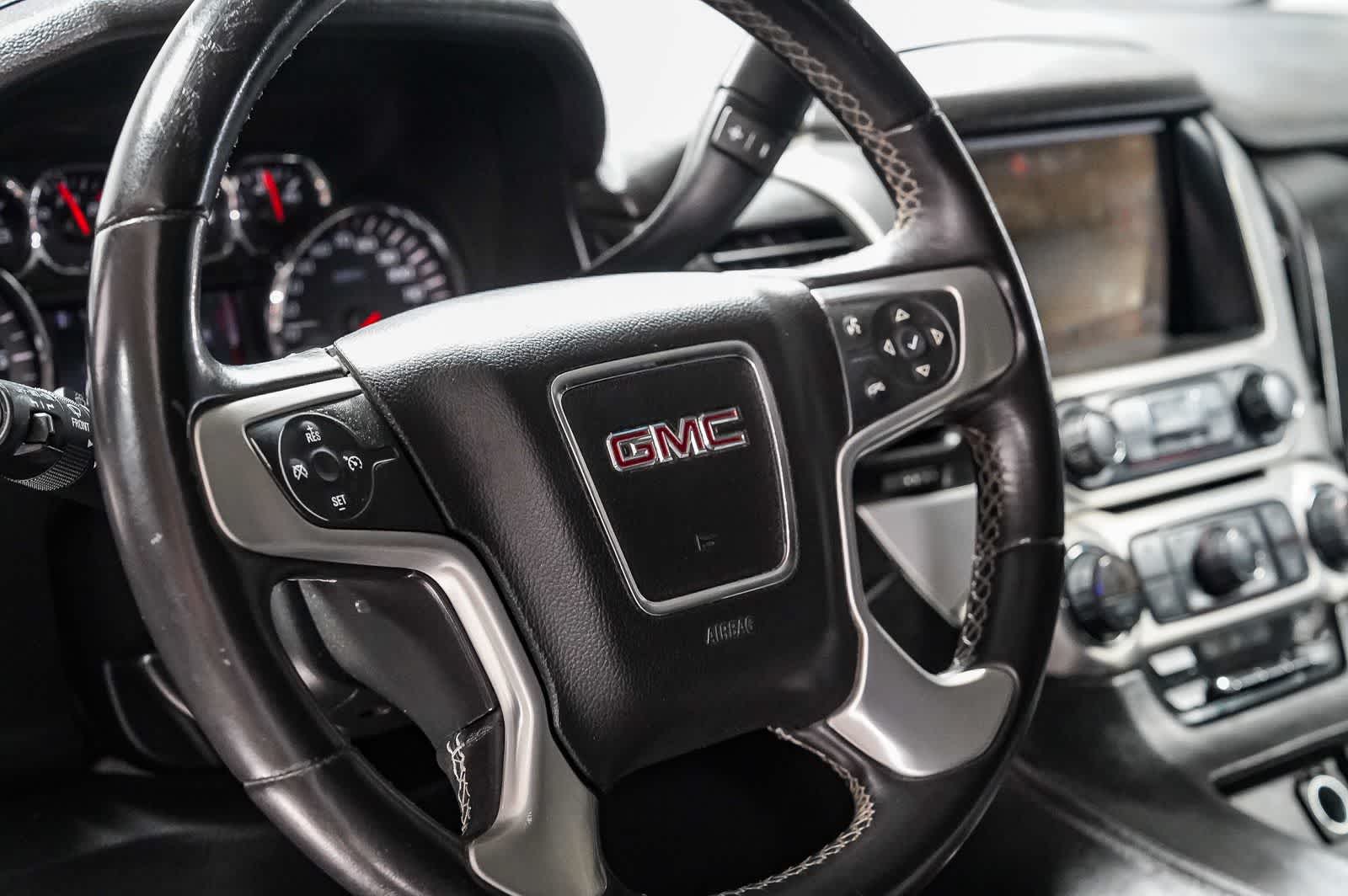 GMC Yukon SLE 2015