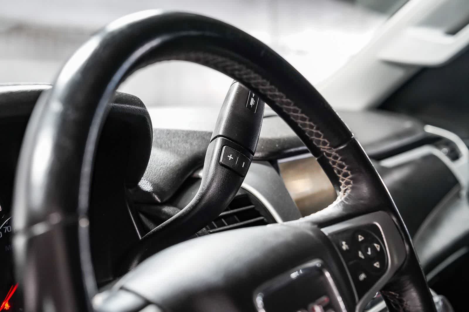 GMC Yukon SLE 2015
