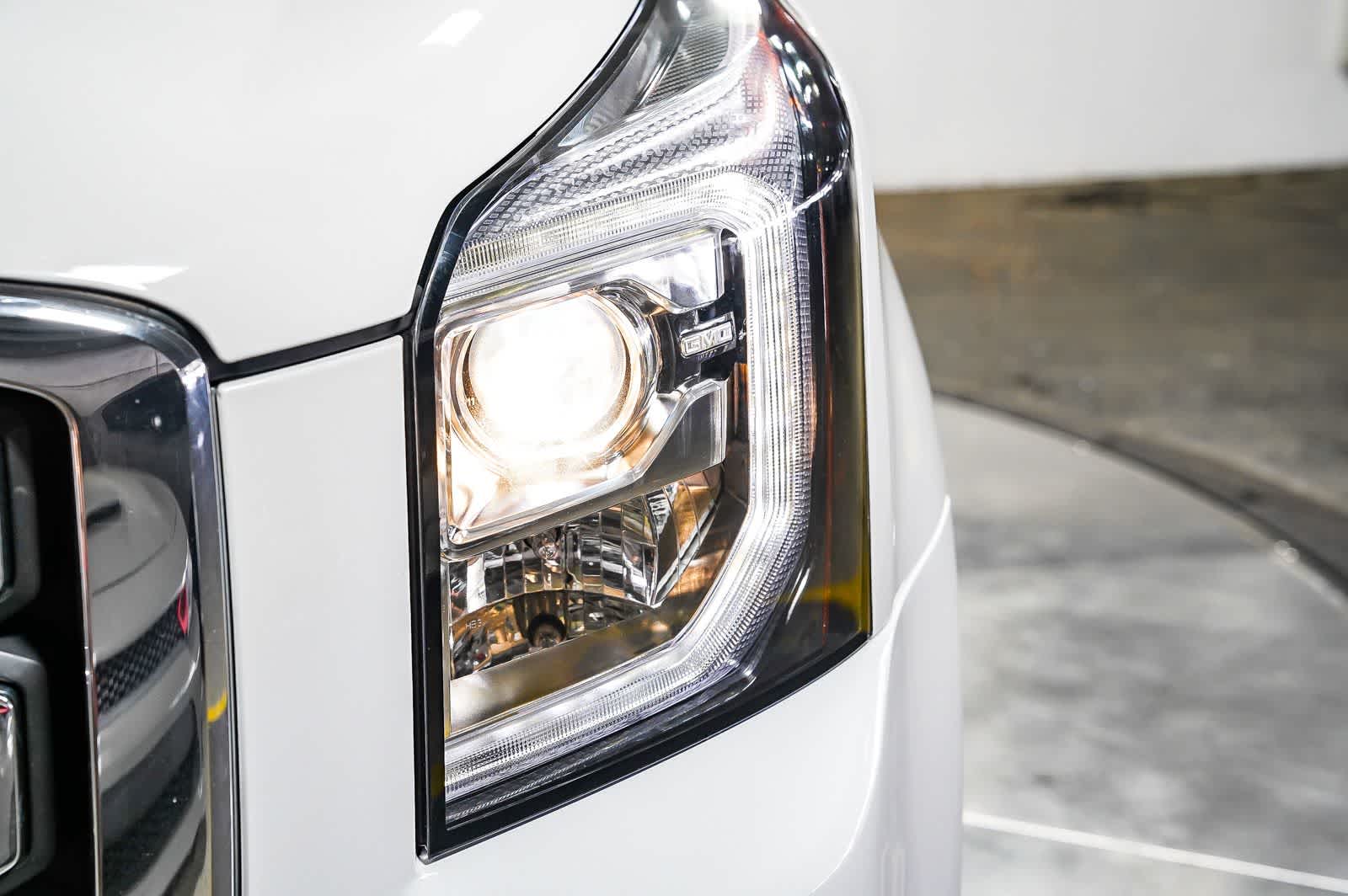 GMC Yukon SLE 2015