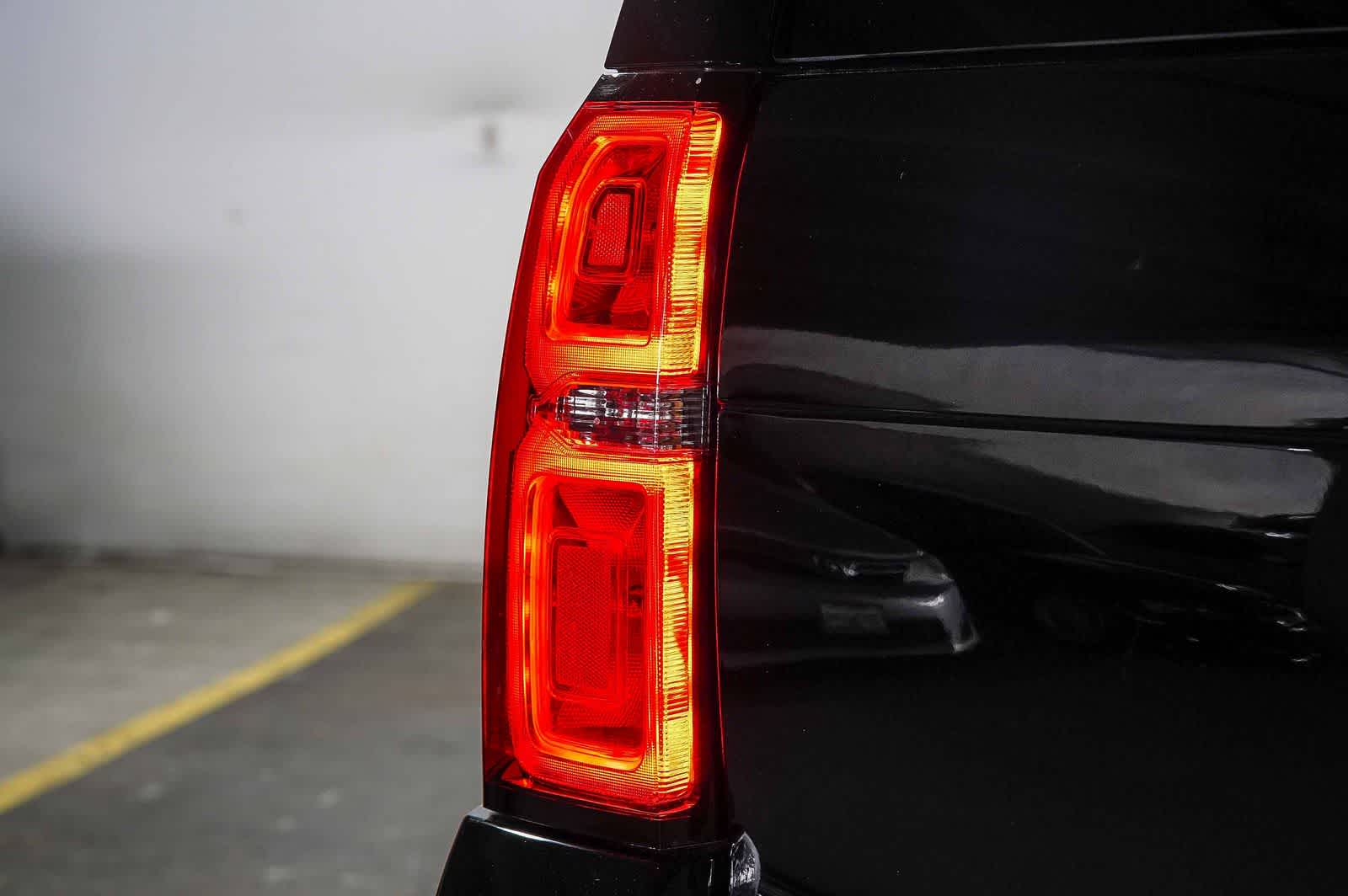 Chevrolet Suburban Premier 2018