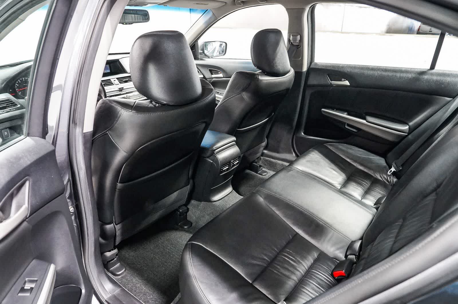 Honda Accord Base 2010