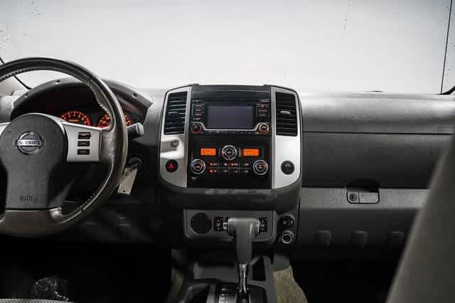 Nissan Frontier SV V6 2017