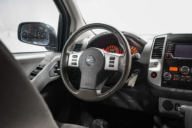 Nissan Frontier SV V6 2017