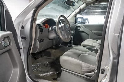 Nissan Frontier SV V6 2017