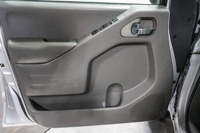 Nissan Frontier SV V6 2017