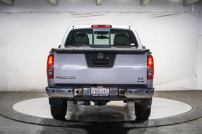 Nissan Frontier SV V6 2017