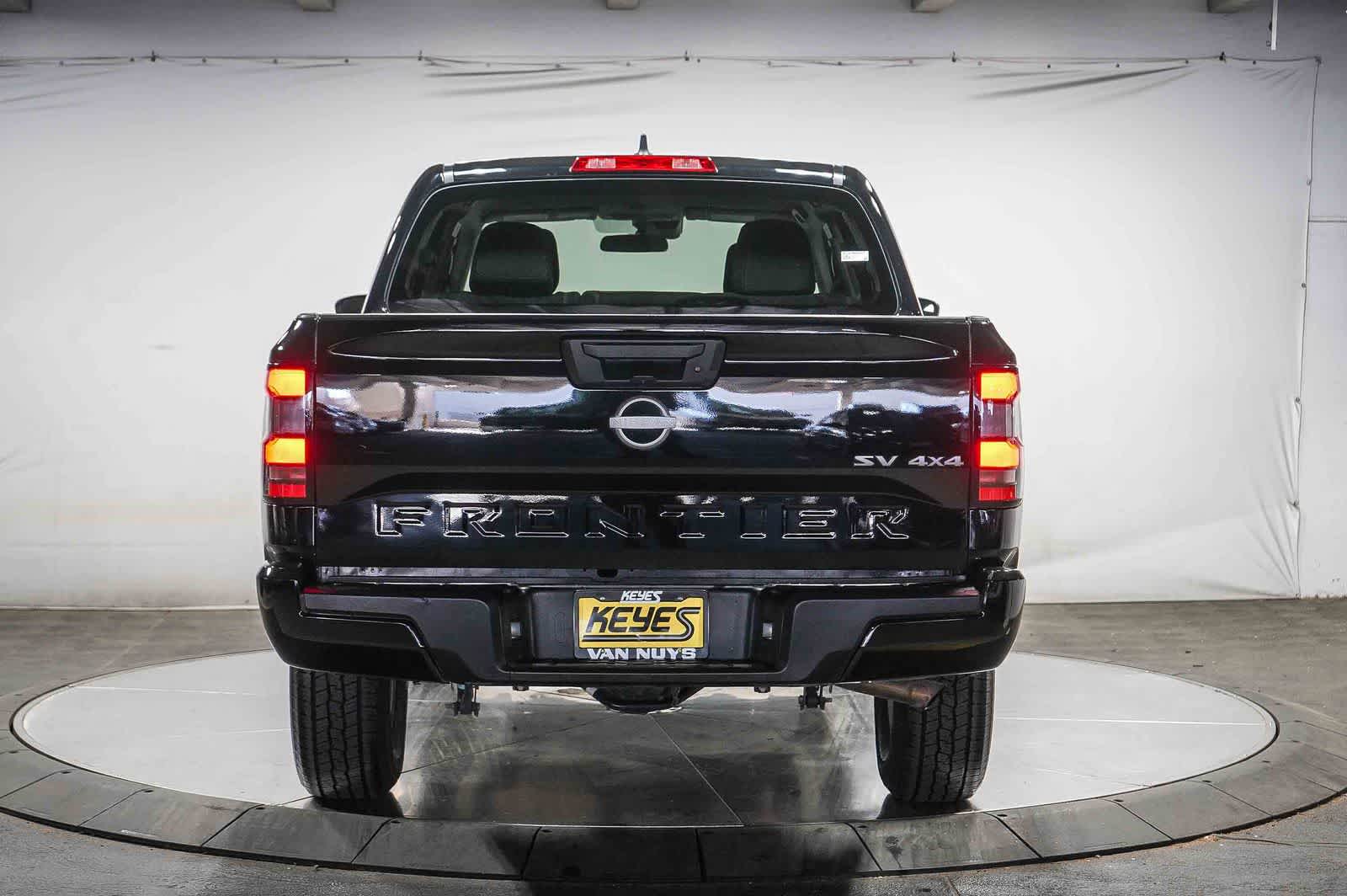 Nissan Frontier SV 2024