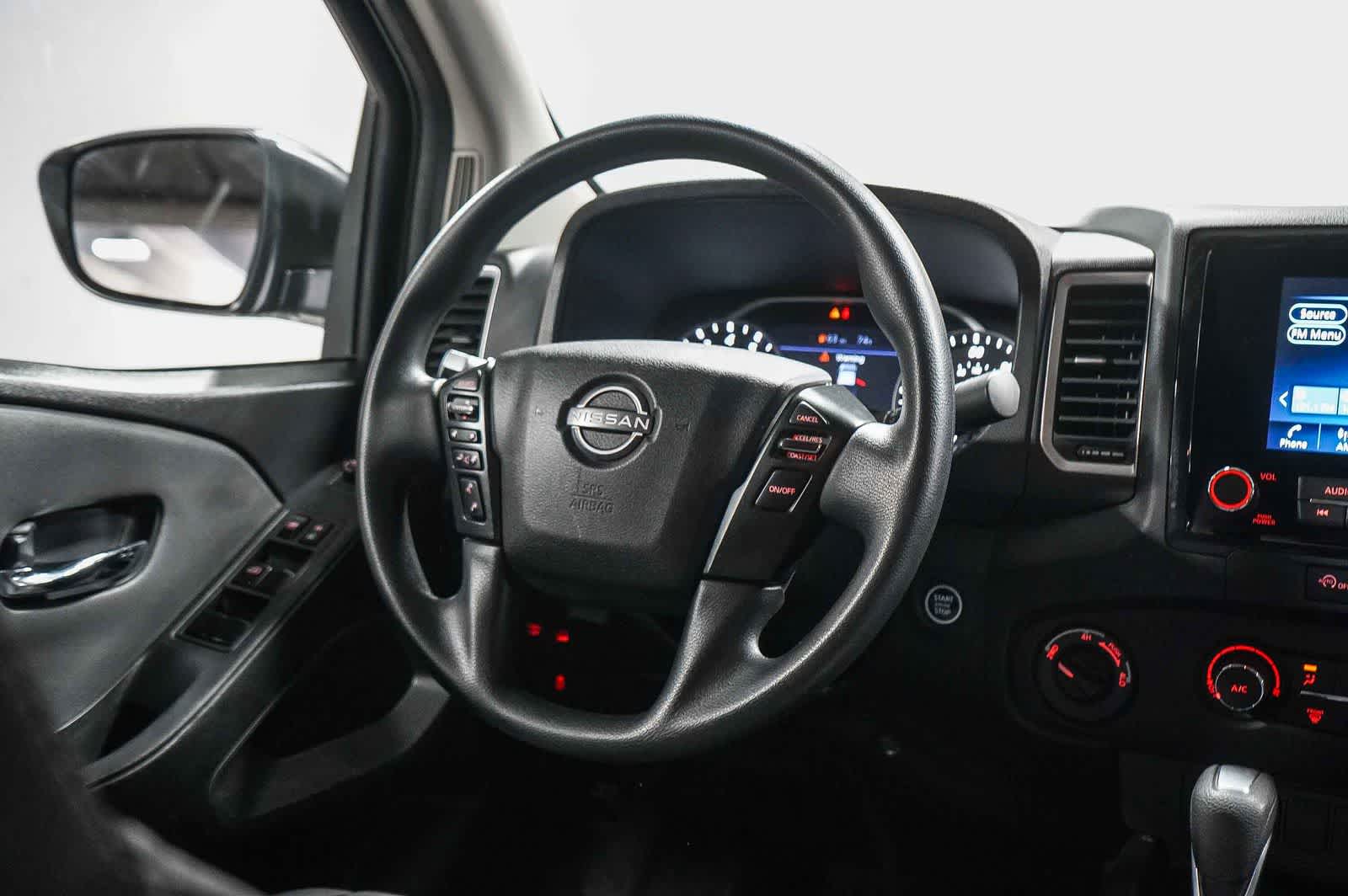 Nissan Frontier SV 2024