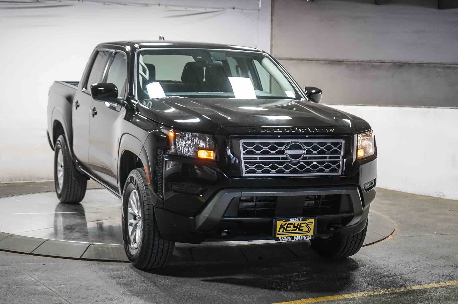 Nissan Frontier SV 2024