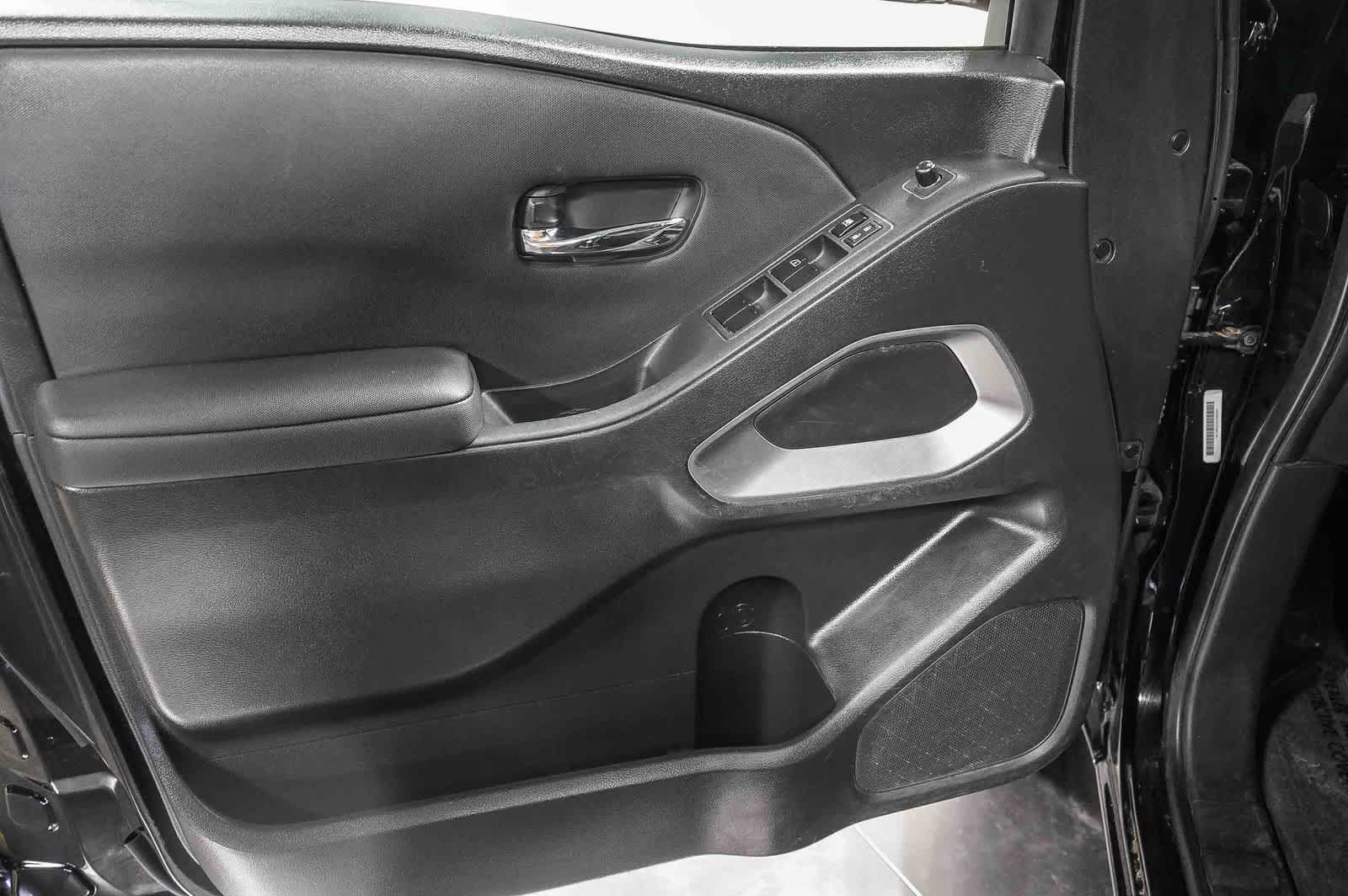 Nissan Frontier SV 2024