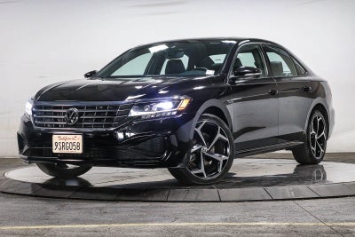 Volkswagen Passat 2.0T R-Line 2022
