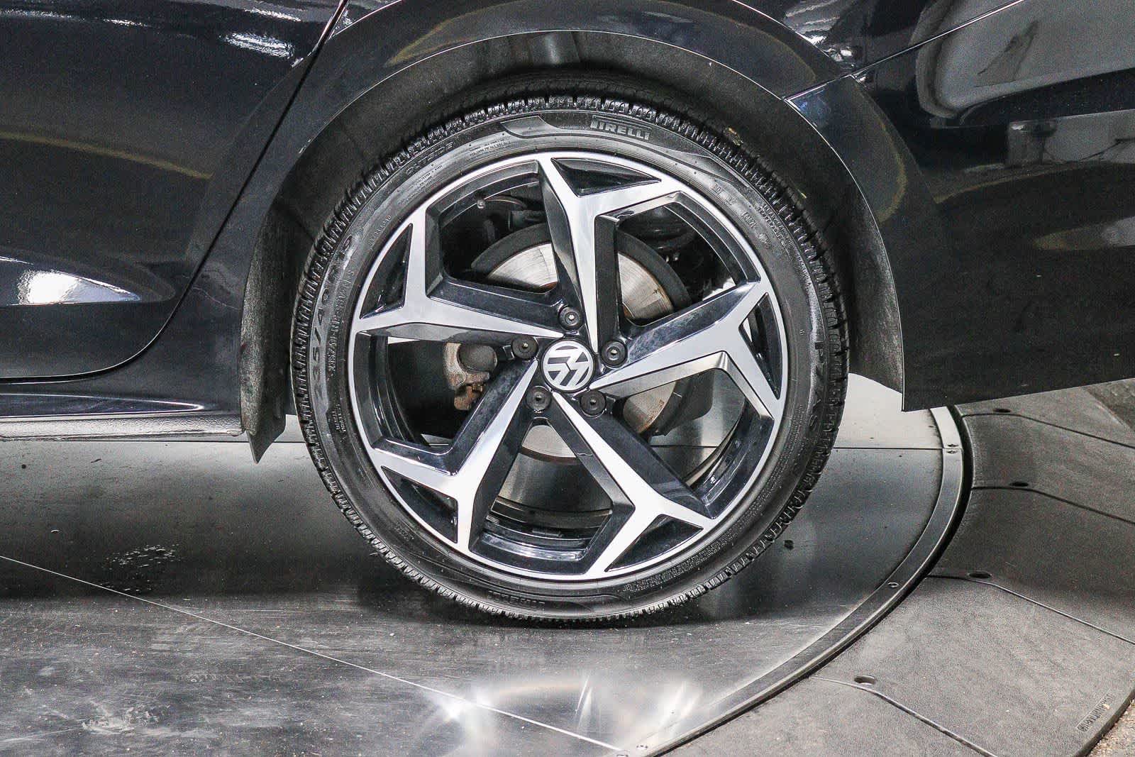 Volkswagen Passat 2.0T R-Line 2022