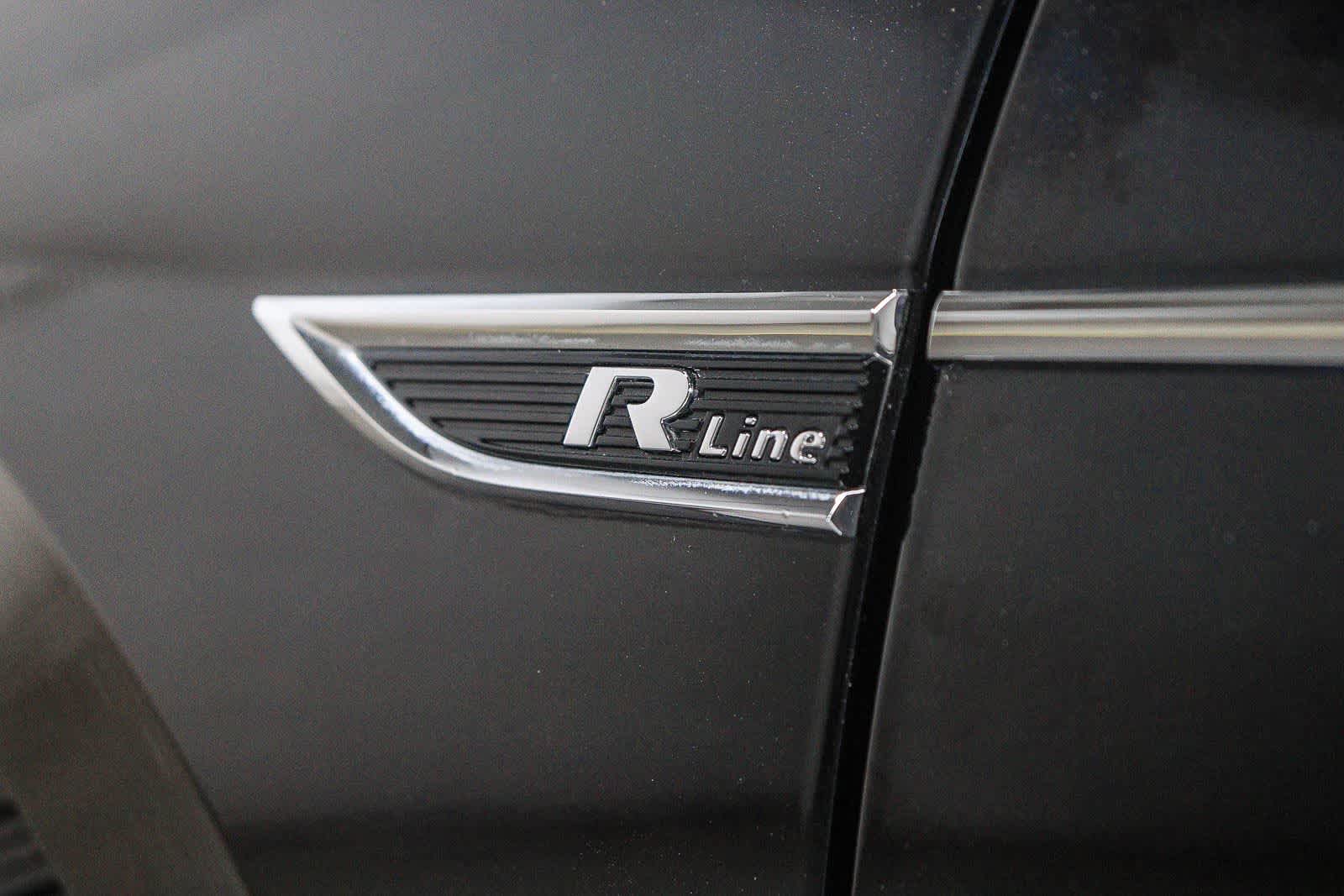 Volkswagen Passat 2.0T R-Line 2022