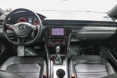 Volkswagen Passat 2.0T R-Line 2022