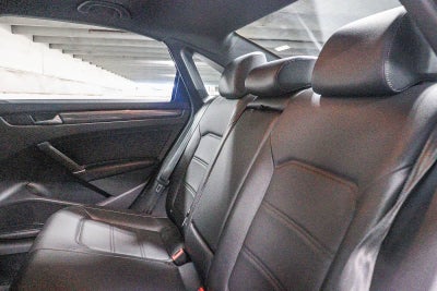 Volkswagen Passat 2.0T R-Line 2022