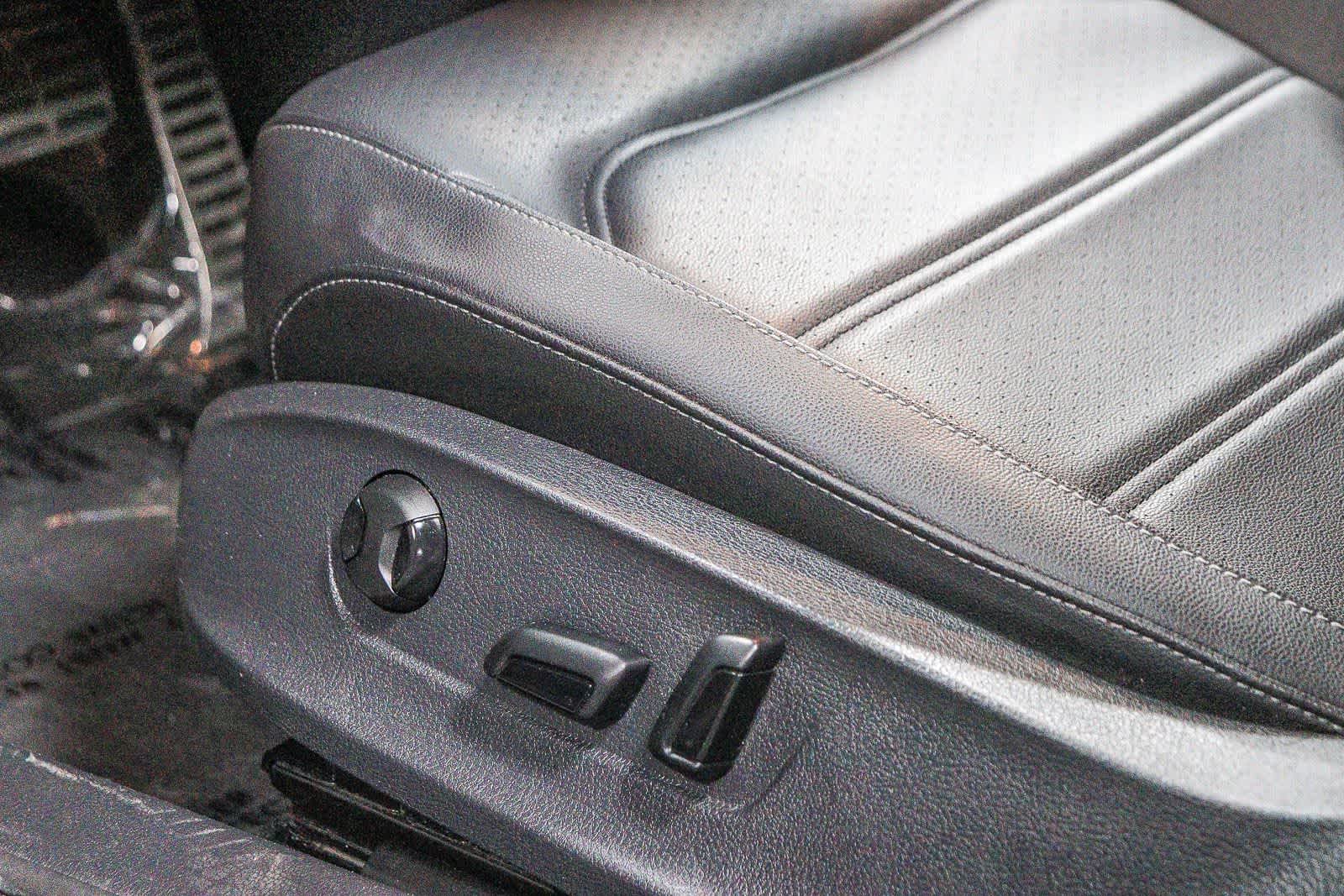 Volkswagen Passat 2.0T R-Line 2022
