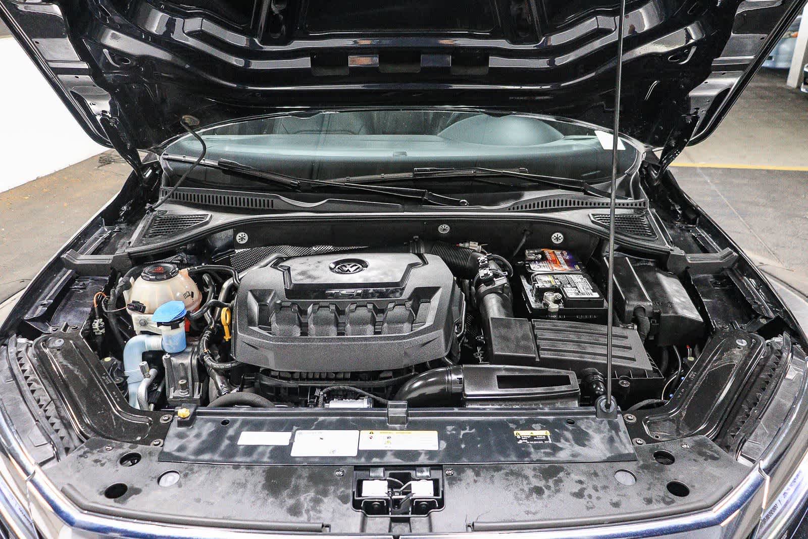 Volkswagen Passat 2.0T R-Line 2022
