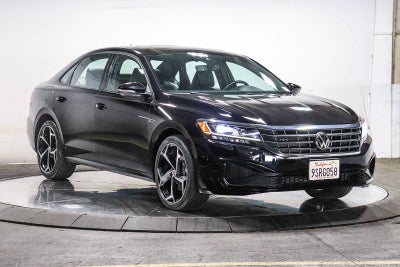 Volkswagen Passat 2.0T R-Line 2022