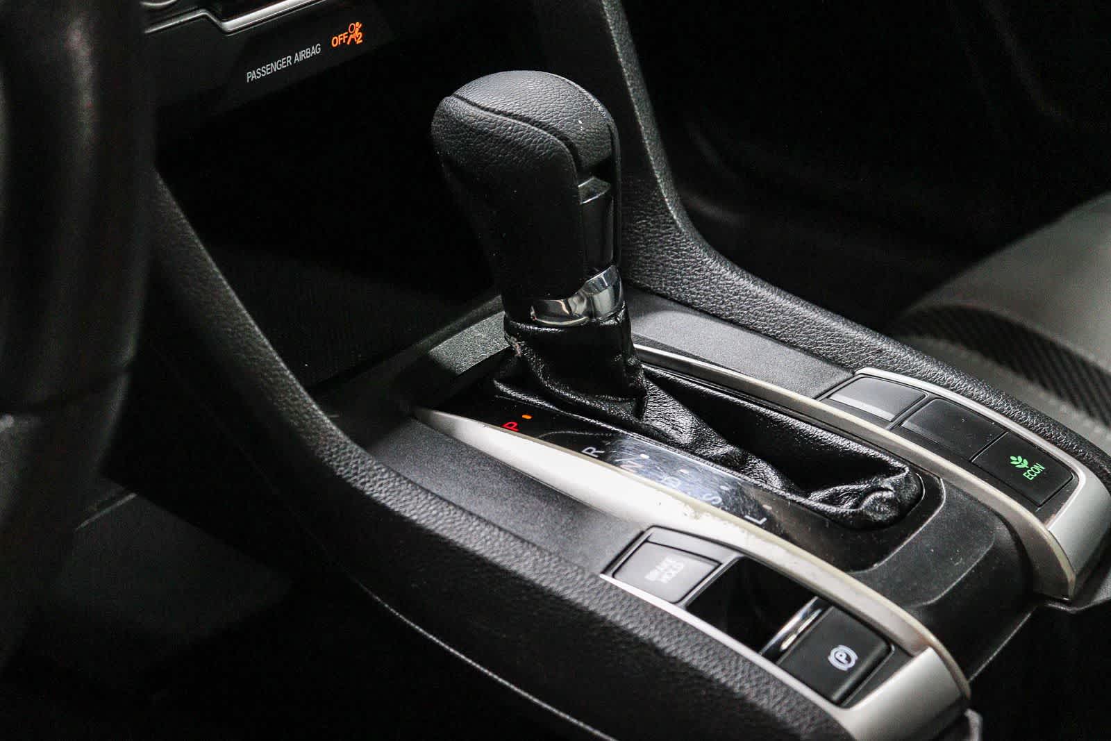 Honda Civic Sedán LX 2017