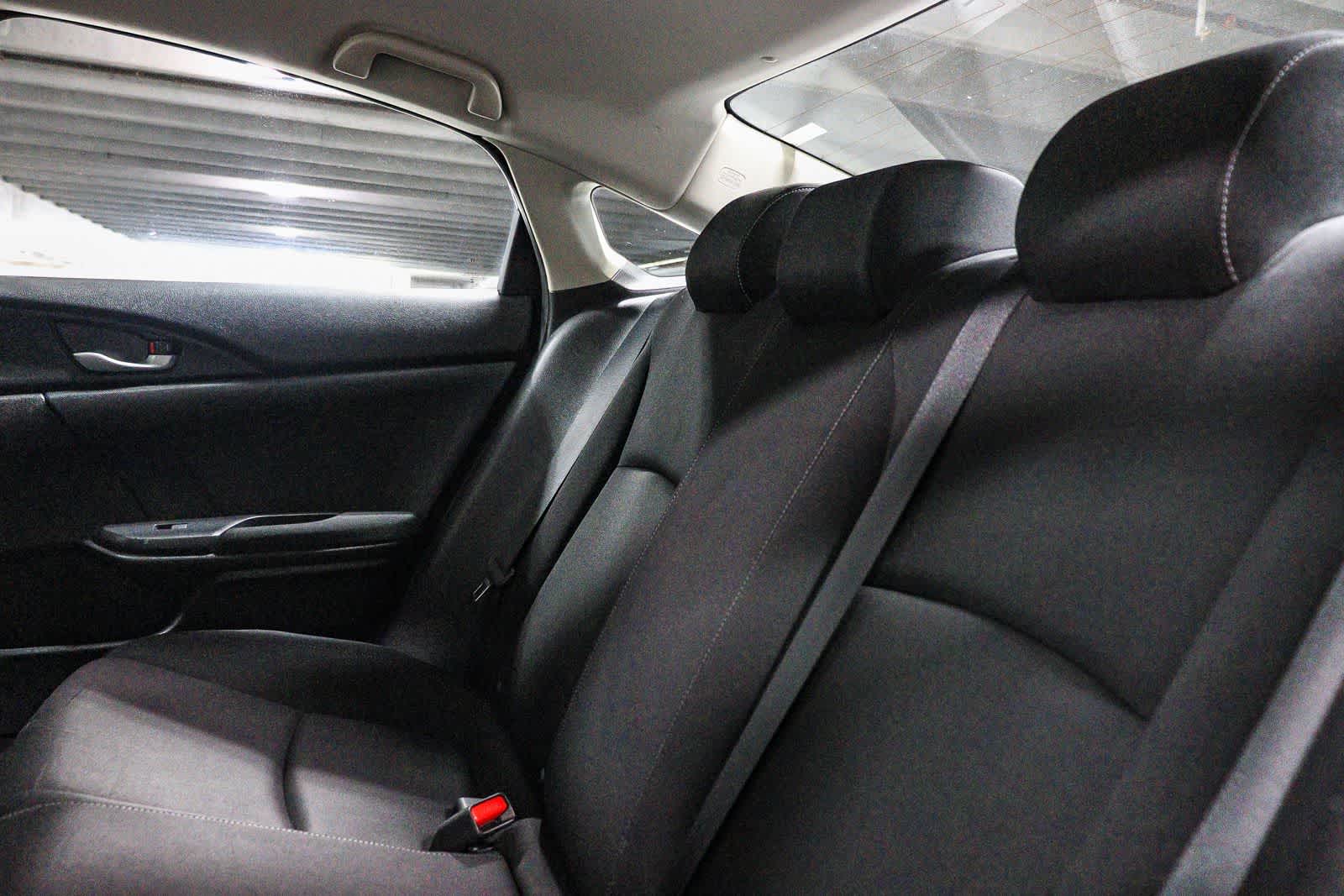Honda Civic Sedán LX 2019
