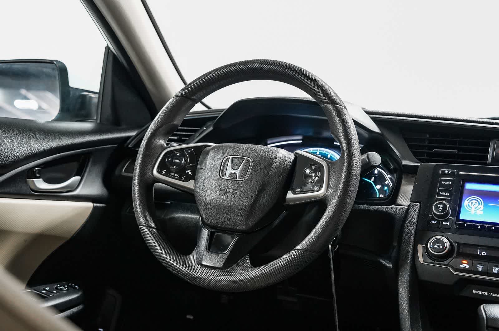 Honda Civic Sedán LX 2020