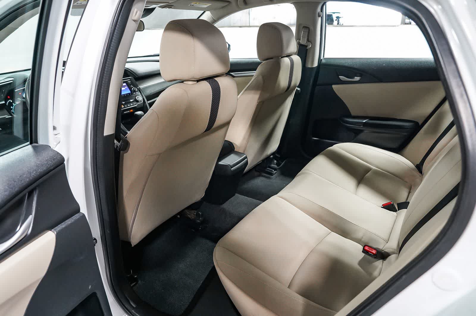 Honda Civic Sedán LX 2020