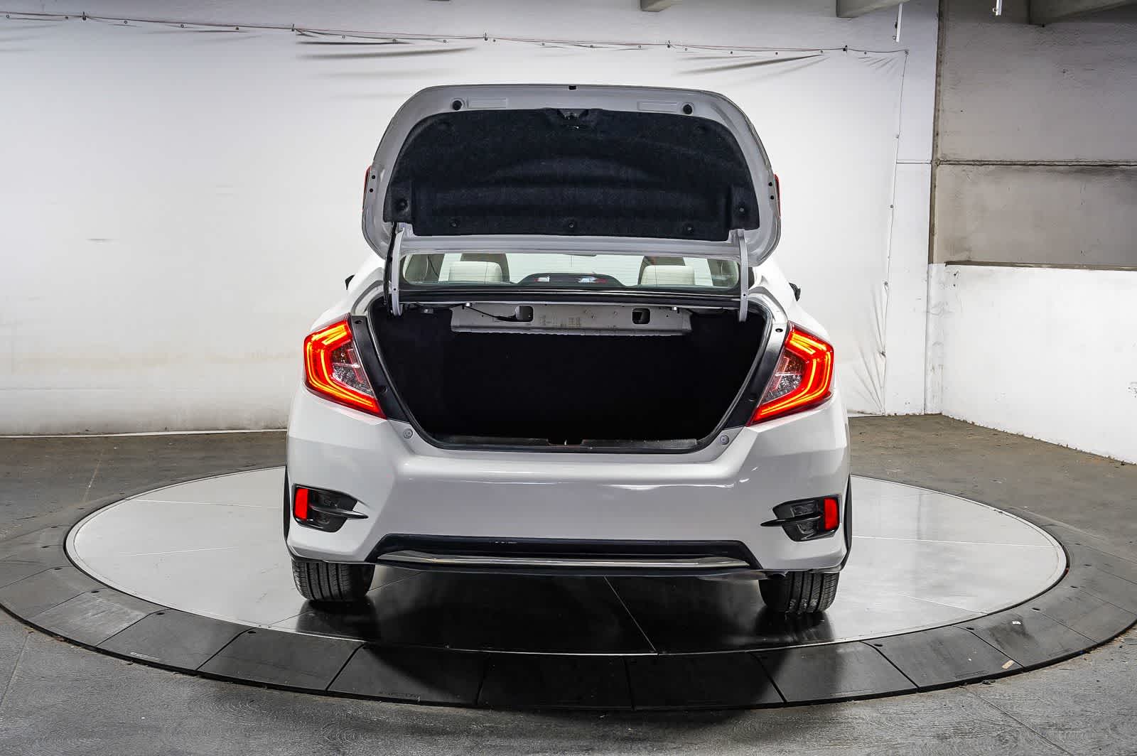 Honda Civic Sedán LX 2020