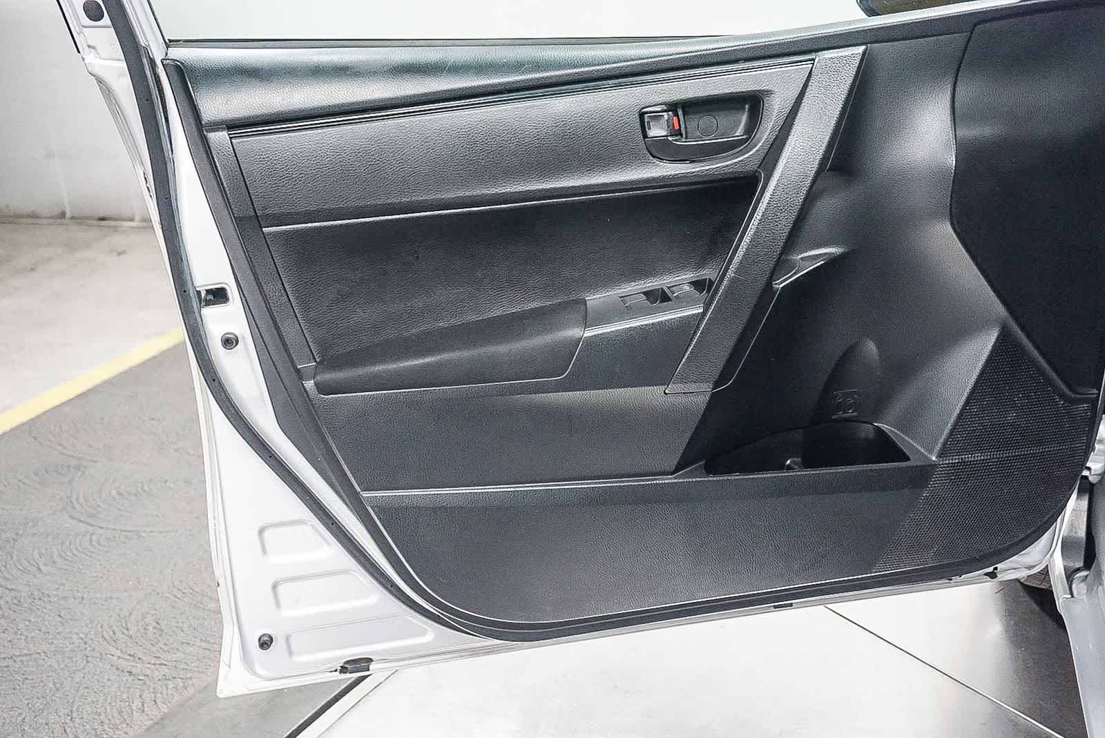 Toyota Corolla L 2018