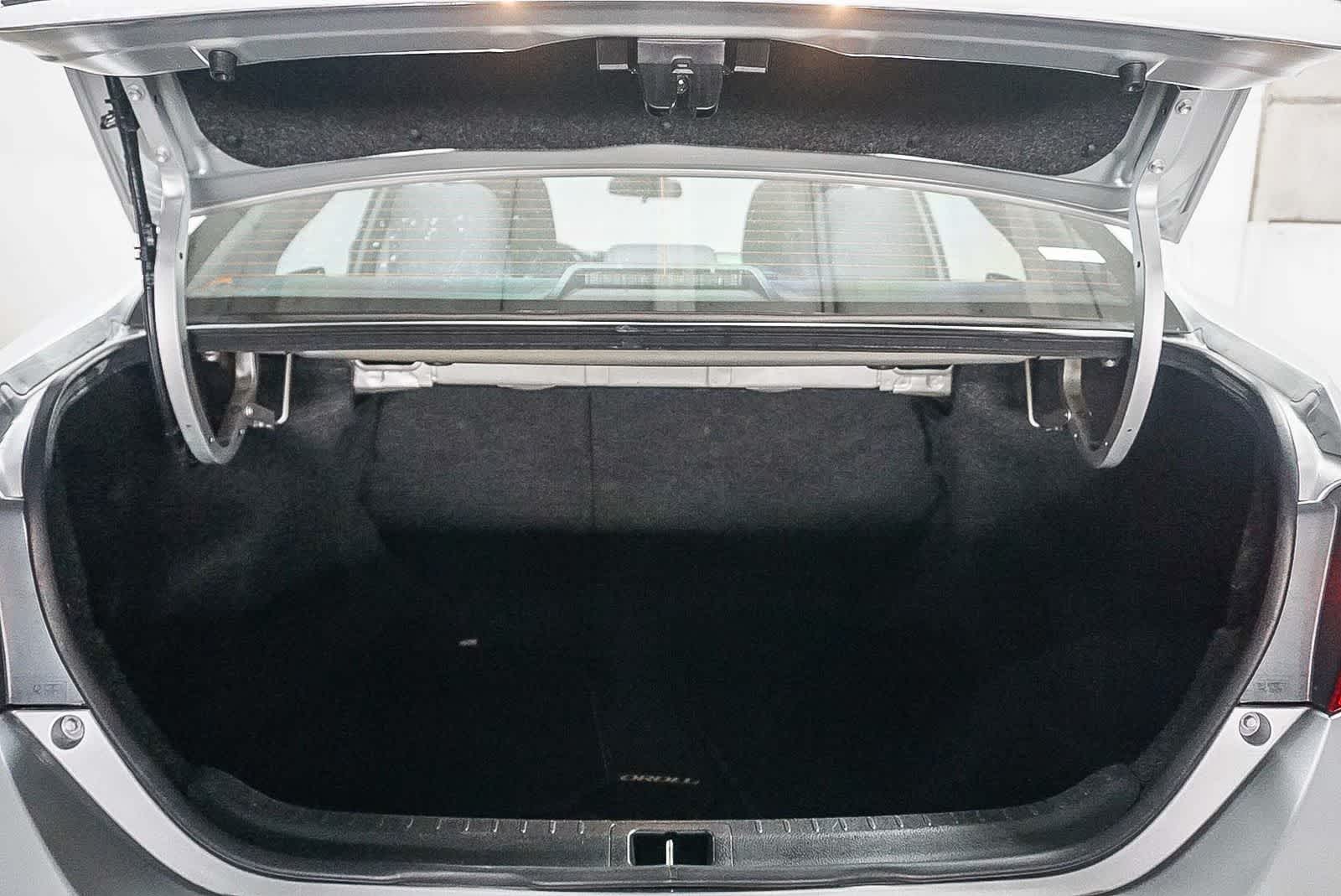 Toyota Corolla L 2018