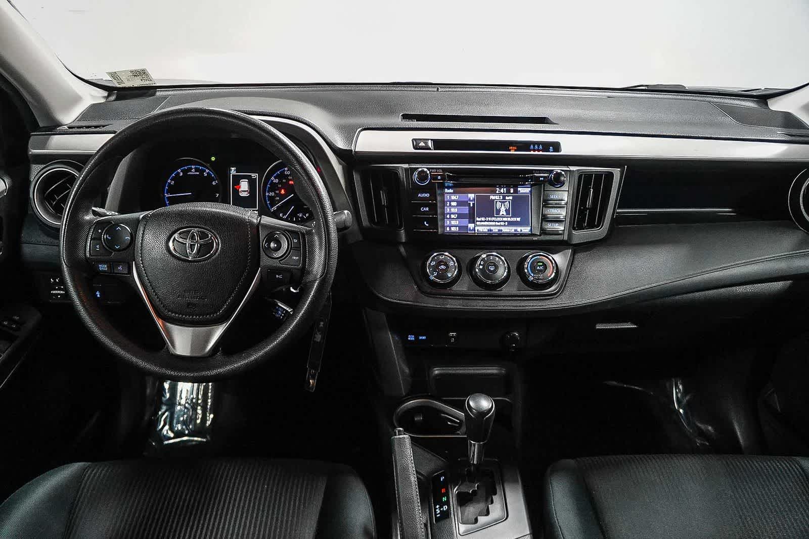 Toyota RAV4 LE 2018