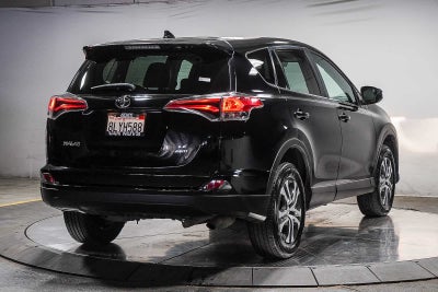 Toyota RAV4 LE 2018