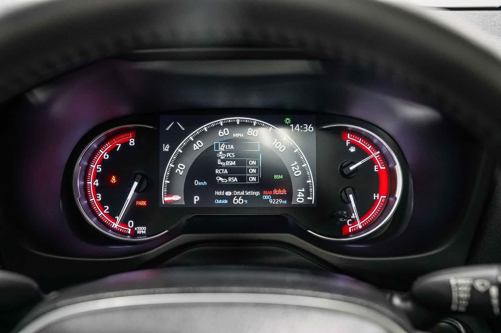 Toyota RAV4 XLE Premium 2024