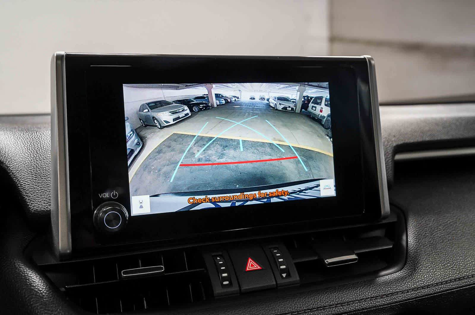Toyota RAV4 XLE Premium 2024