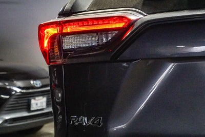 Toyota RAV4 XLE Premium 2024
