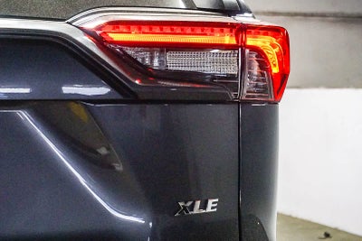 Toyota RAV4 XLE Premium 2024