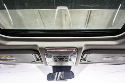 Toyota RAV4 XLE Premium 2024