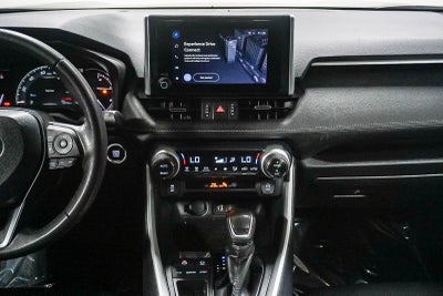 Toyota RAV4 XLE Premium 2024