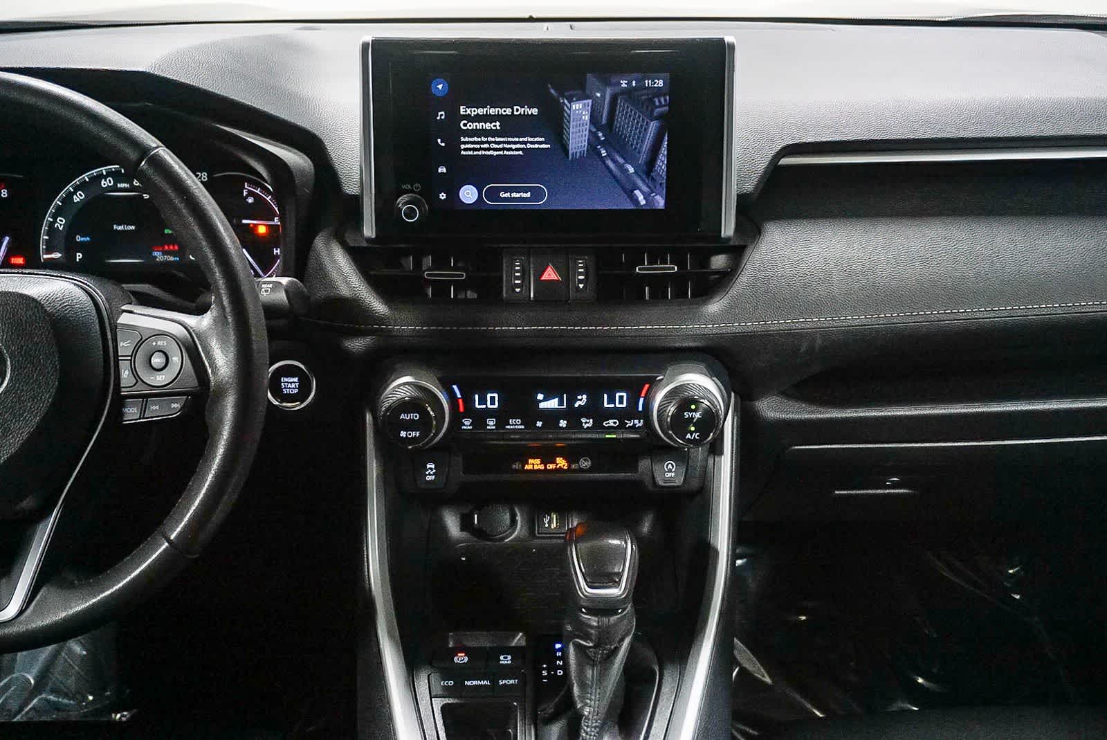 Toyota RAV4 XLE Premium 2024