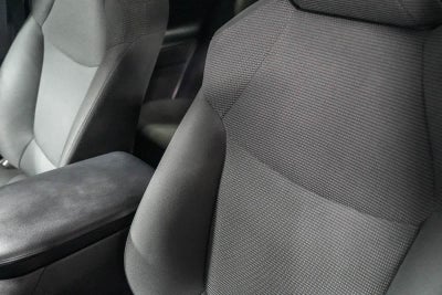 Toyota RAV4 LE 2021