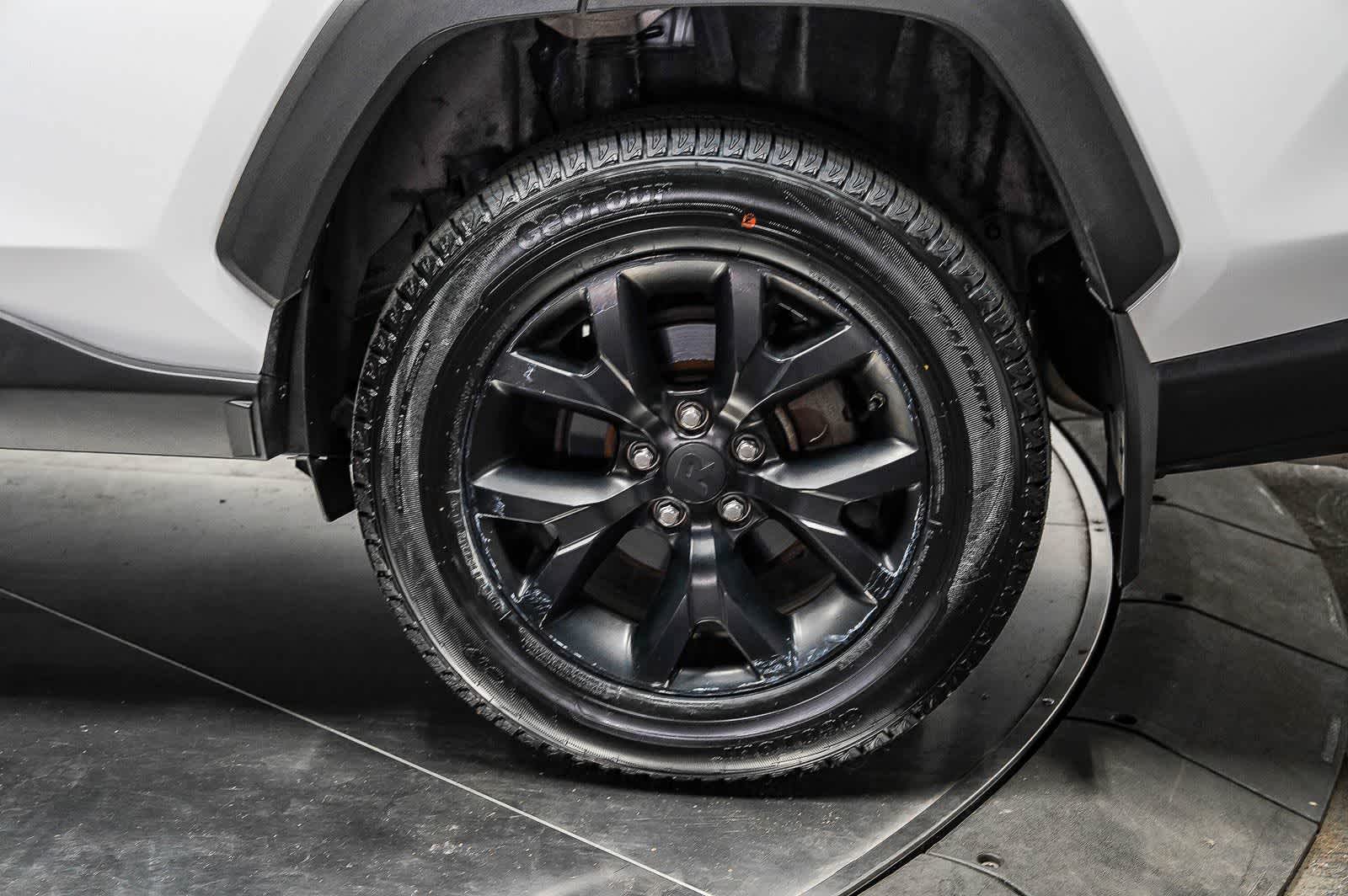 Toyota RAV4 LE 2022